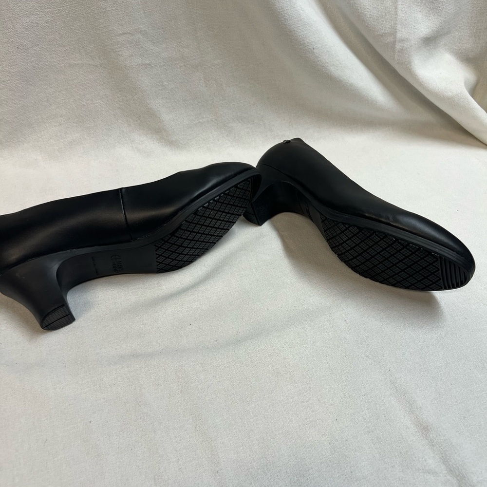 👠 Shoes for Crews classic black heels Disney guest relations 👠 - Picture 8 of 9